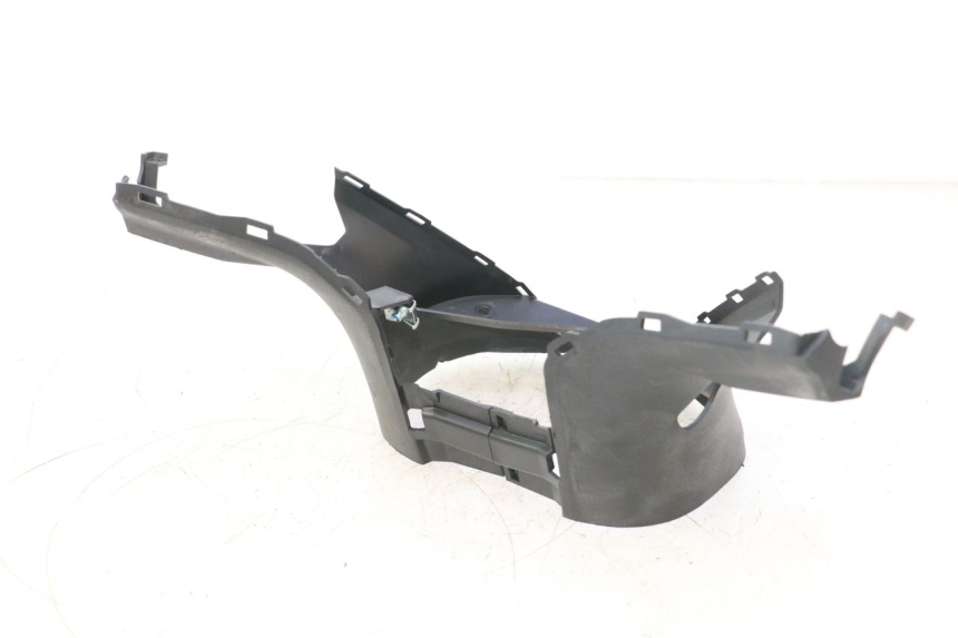 photo de COPERCHIO MANUBRIO POSTERIORE BMW C SPORT 650 (2015 - 2021) - Zoom sui componenti