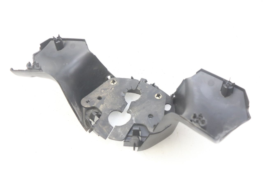 photo de COPRI MANUBRIO POSTERIORE PEUGEOT CITYSTAR 125 (2011 - 2017) - Zoom sullo stato d'uso