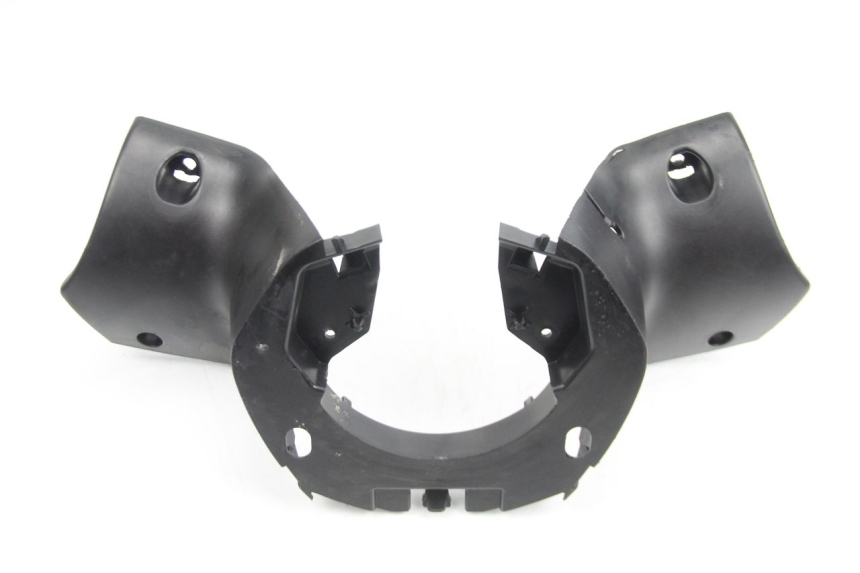 photo de COPRI MANUBRIO POSTERIORE PEUGEOT CITYSTAR 50 (2013 - 2017) - Primo piano tecnico