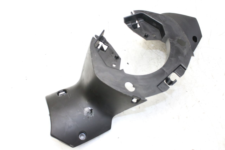 photo de COPRI MANUBRIO POSTERIORE PEUGEOT CITYSTAR 50 (2013 - 2017) - Altra angolazione