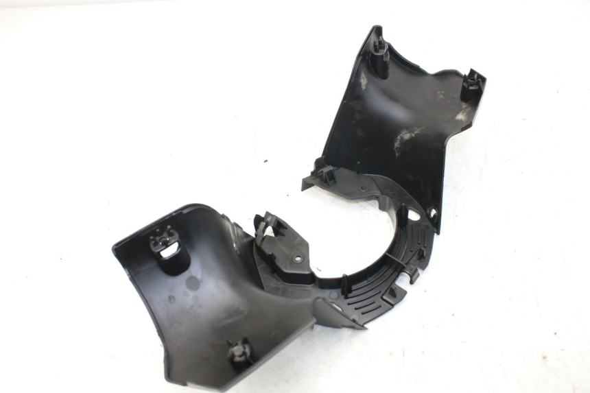 photo de COPRI MANUBRIO POSTERIORE PEUGEOT CITYSTAR 50 (2013 - 2017) - Stato della superficie e materiale