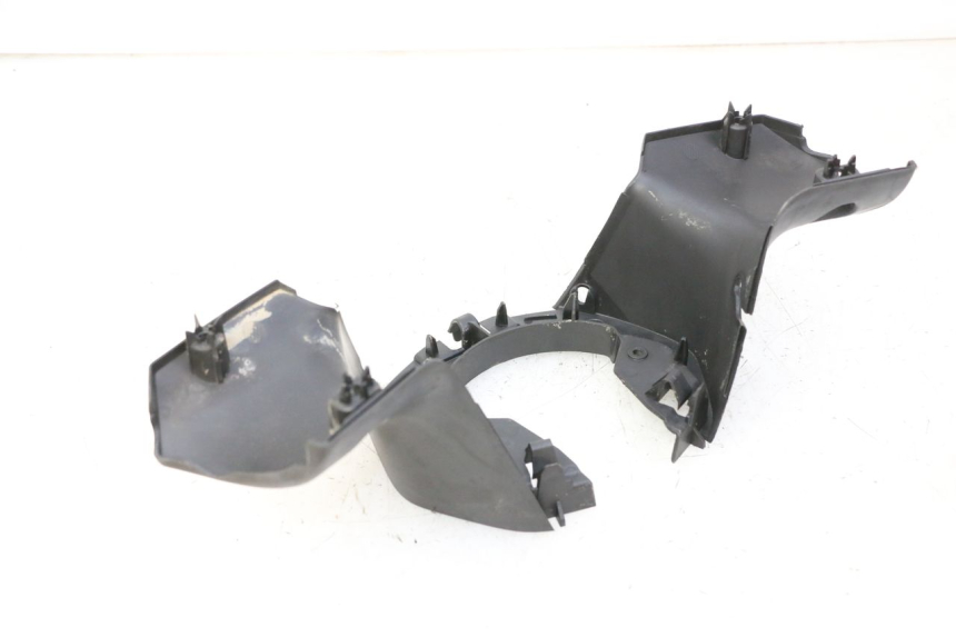 photo de COPRI MANUBRIO POSTERIORE PEUGEOT CITYSTAR 50 (2013 - 2017) - Dettaglio del componente