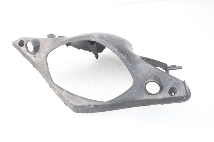 photo de COPRI MANUBRIO POSTERIORE YAMAHA CYGNUS X INJECTION 125 (2007 - 2013) - Vista principale