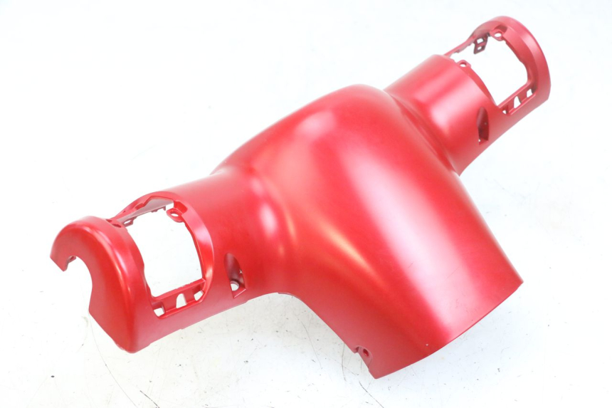 photo de COPRIMANUBRIO POSTERIORE PEUGEOT DJANGO 4T 50 (2014 - 2019) - Caratteristiche distintive