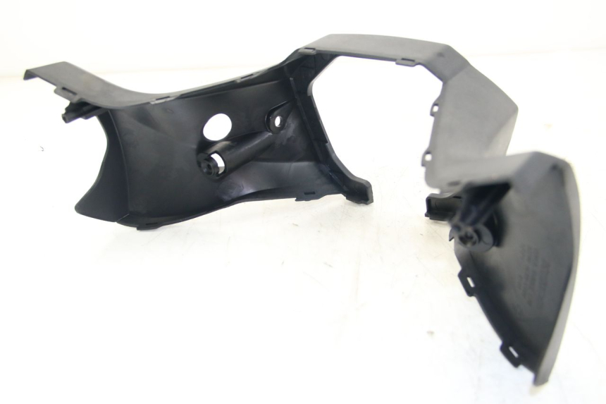 photo de COPRI MANUBRIO POSTERIORE KYMCO DOWNTOWN ABS 125 (2015 - 2017) - Zoom sullo stato d'uso