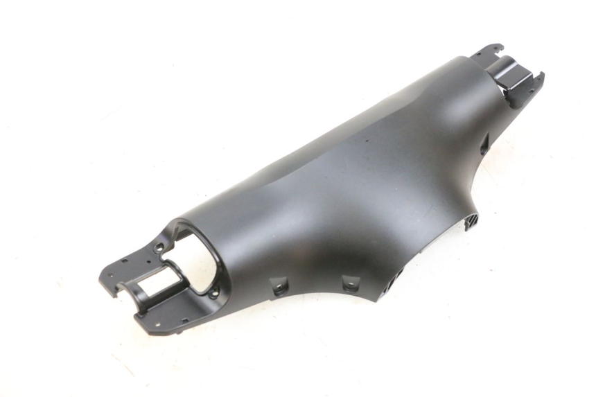 photo de COPRIMANUBRIO POSTERIORE SEGWAY NINEBOT E125S 1 (2022 - 2026) - Dettagli dei punti di fissaggio