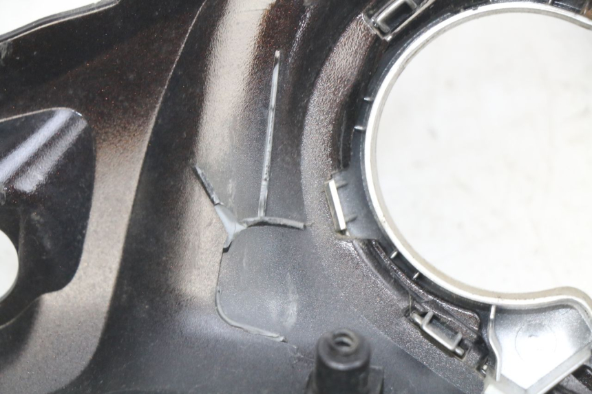 photo de COFANO MANUBRIO POSTERIORE YAMAHA D'ELIGHT DELIGHT 115 (2013 - 2017) - Dettagli dei punti di fissaggio