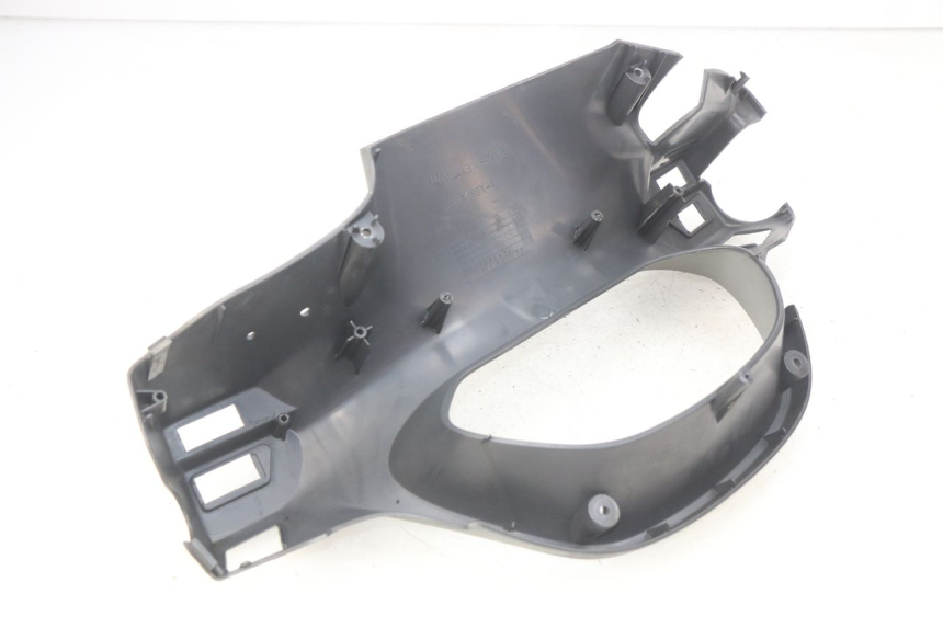 photo de COFANO MANUBRIO POSTERIORE HONDA FES PANTHEON 2T 125 (1998 - 2002) - Zoom sullo stato d'uso