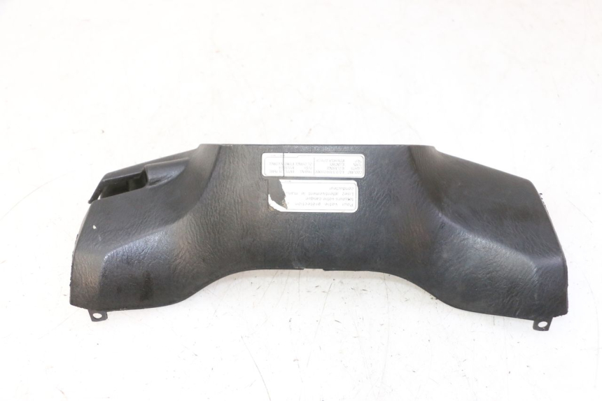 photo de COPRI MANUBRIO POSTERIORE HONDA FES S-WING SWING ABS 125 (2007 - 2015) - Primo piano tecnico