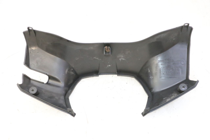 photo de COPRI MANUBRIO POSTERIORE HONDA FES S-WING SWING ABS 125 (2007 - 2015) - Dettaglio del componente