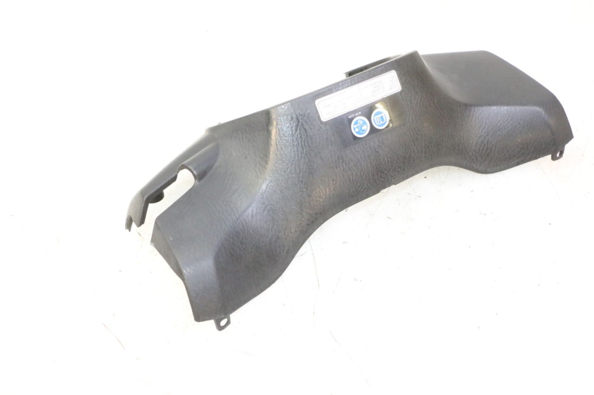 photo de COPRI MANUBRIO POSTERIORE HONDA FES S-WING SWING ABS 125 (2007 - 2015) - Altra angolazione