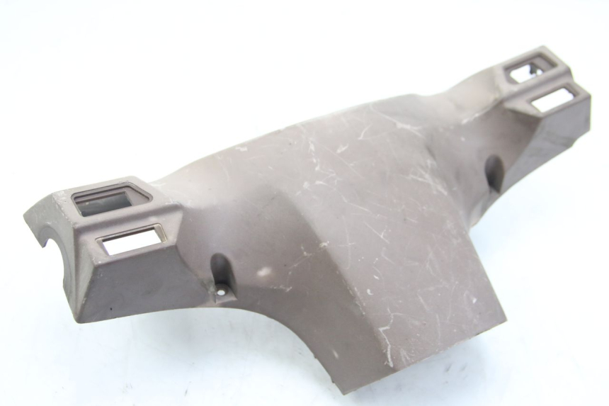 photo de COPRI MANUBRIO POSTERIORE SYM FIDDLE 2 125 (2010 - 2013) - Primo piano tecnico