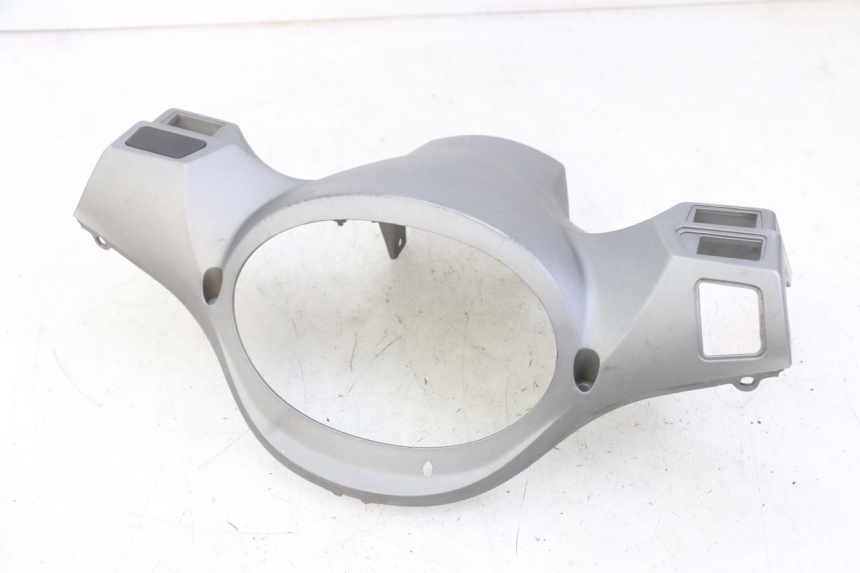 photo de COFANO MANUBRIO POSTERIORE SYM FIDDLE 3 III 125 (2014 - 2020) - Caratteristiche distintive