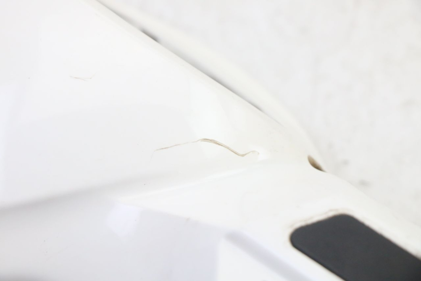 photo de COFANO MANUBRIO POSTERIORE SYM FIDDLE 3 III 125 (2014 - 2020) - Primo piano tecnico