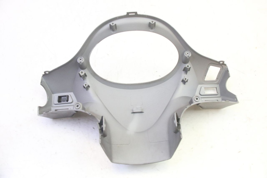 photo de COFANO MANUBRIO POSTERIORE SYM FIDDLE 3 III 125 (2014 - 2020) - Vista d'insieme del prodotto