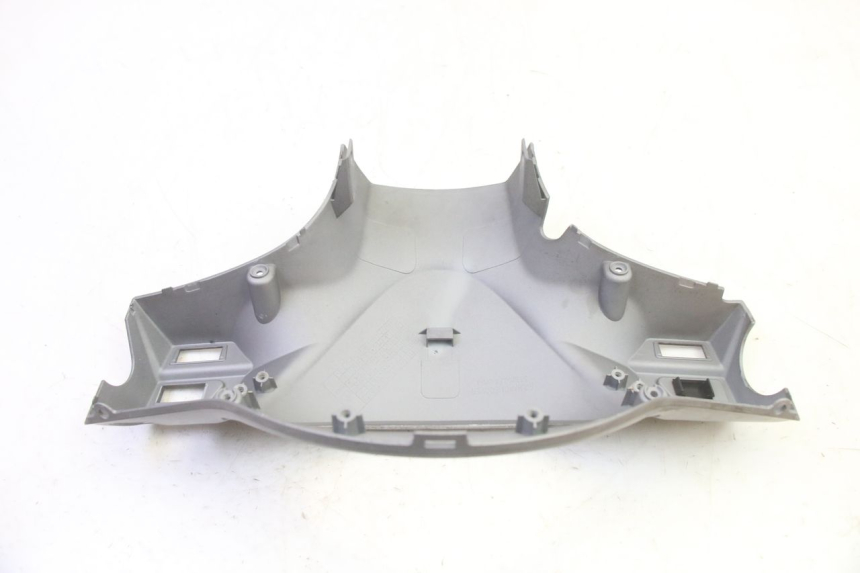 photo de COFANO MANUBRIO POSTERIORE SYM FIDDLE 3 III 125 (2014 - 2020) - Dettagli dei punti di fissaggio