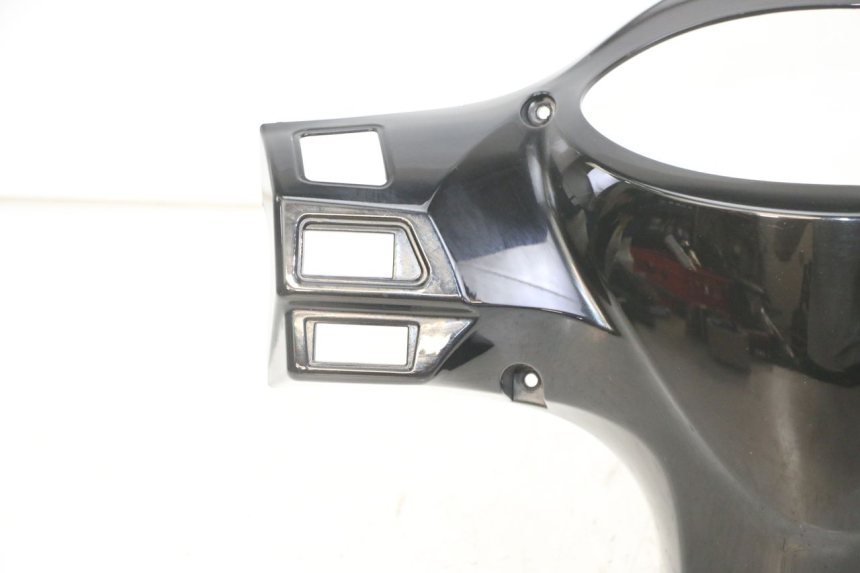 photo de COPRIMANUBRIO POSTERIORE SYM FIDDLE 3 III 50 (2014 - 2020) - Dettagli dei punti di fissaggio