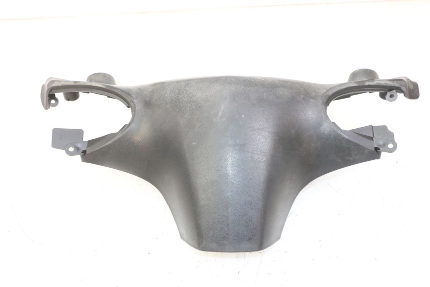 photo de COPRIMANUBRIO POSTERIORE MBK FLAME X 125 (2007 - 2016) - Dettagli dei punti di fissaggio