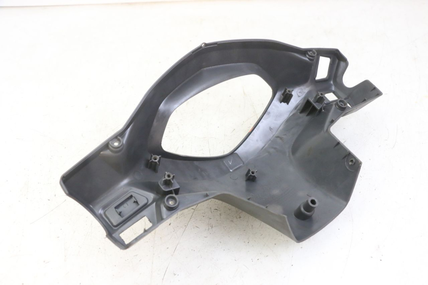 photo de COFANO MANUBRIO POSTERIORE HONDA SCV LEAD 100 (2003 - 2007) - Zoom sullo stato d'uso