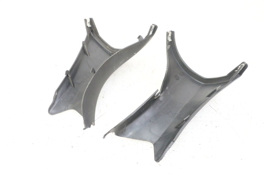 photo de COPRIMANUBRIO POSTERIORE SYM JOYMAX 125 (2010 - 2017) - Vista d'insieme del prodotto