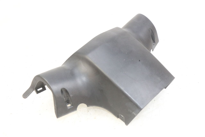 photo de COPRI MANUBRIO POSTERIORE PEUGEOT KISBEE 2T 50 (2010 - 2017) - Dettaglio del componente