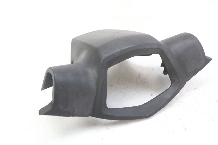 photo de COPRI MANUBRIO POSTERIORE PEUGEOT KISBEE 2T 50 (2010 - 2017) - Zoom sullo stato d'uso