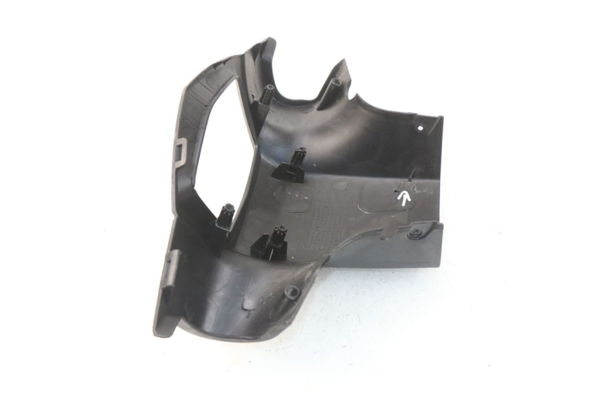 photo de COPRI MANUBRIO POSTERIORE PEUGEOT KISBEE 4T 50 (2018 - 2022) - Primo piano tecnico