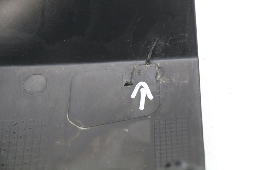 photo de COPRI MANUBRIO POSTERIORE PEUGEOT KISBEE 4T 50 (2018 - 2022) - Vista d'insieme del prodotto