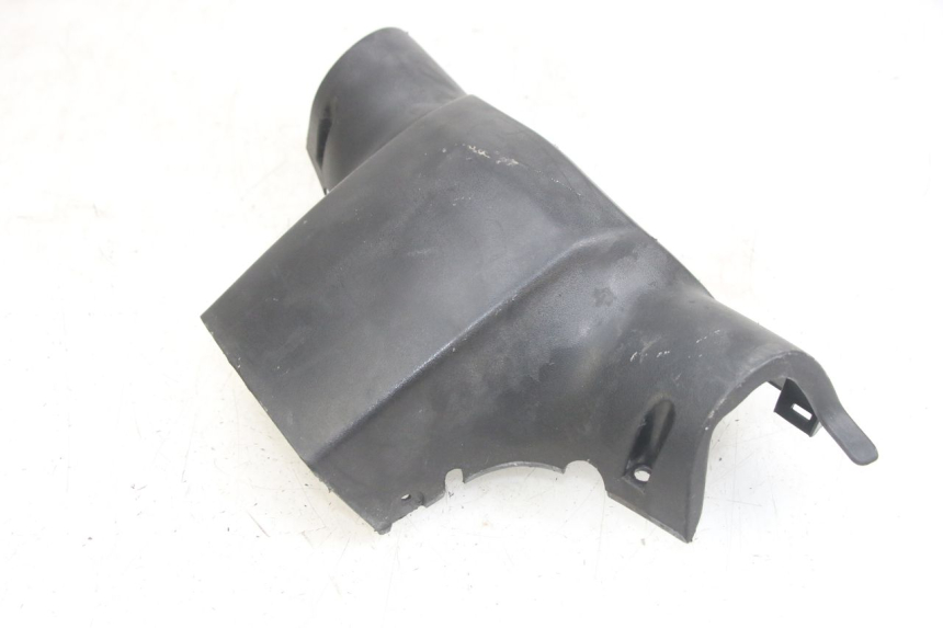 photo de COPRI MANUBRIO POSTERIORE PEUGEOT KISBEE 4T 50 (2010 - 2017) - Dettaglio del componente