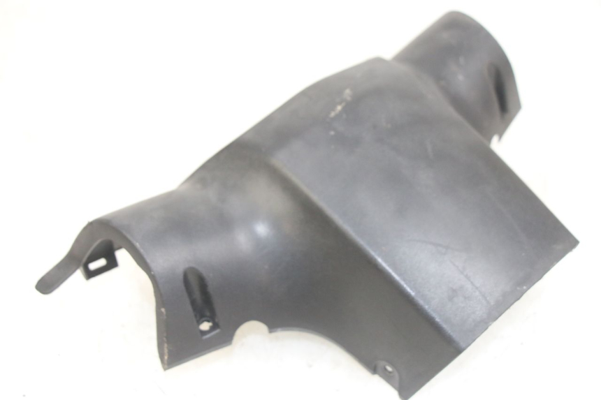 photo de COPRI MANUBRIO POSTERIORE PEUGEOT KISBEE 4T 50 (2010 - 2017) - Zoom sullo stato d'uso