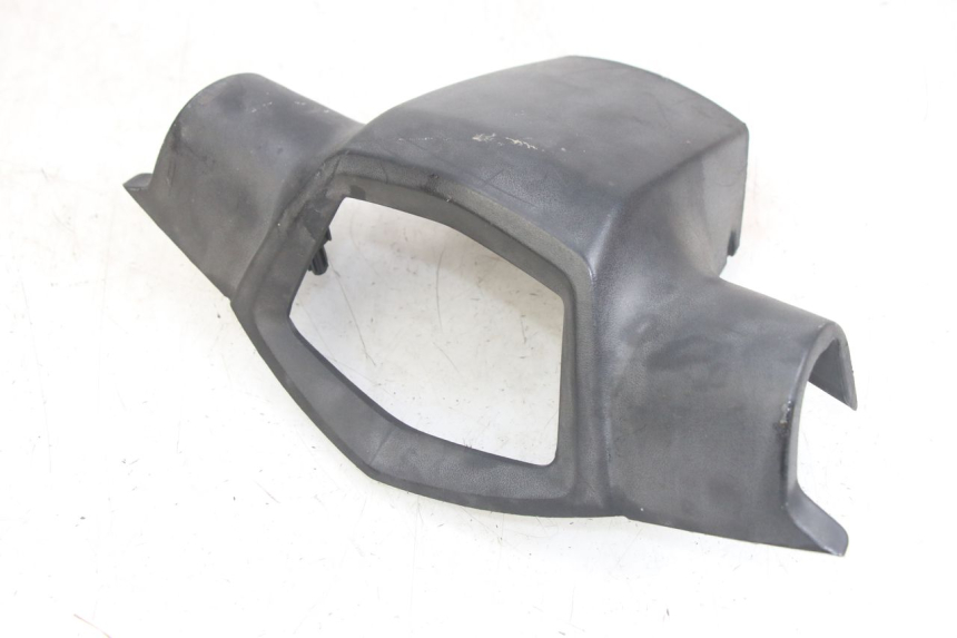 photo de COPRI MANUBRIO POSTERIORE PEUGEOT KISBEE 4T 50 (2010 - 2017) - Altra angolazione