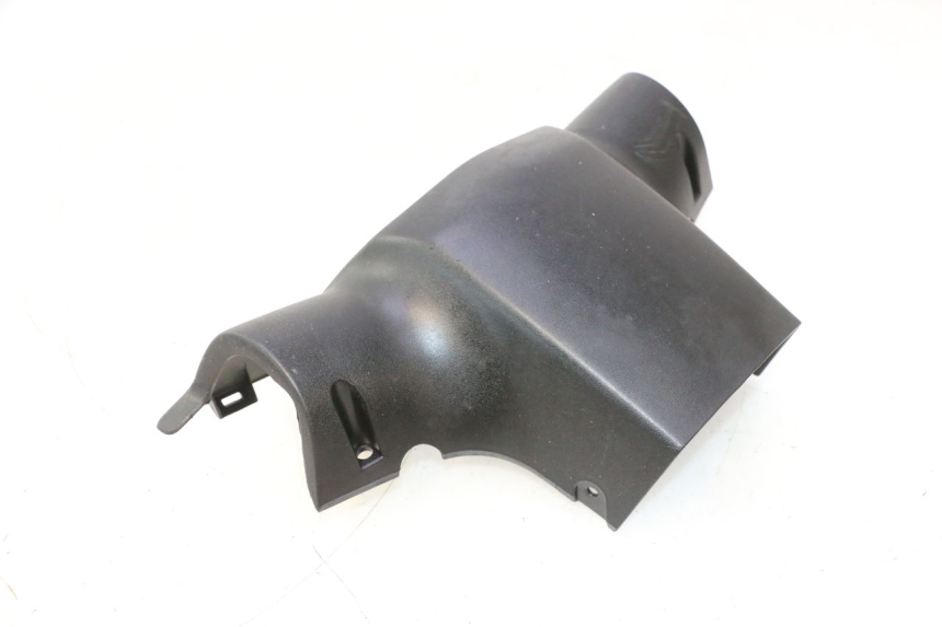 photo de COPRIMANUBRIO POSTERIORE PEUGEOT KISBEE 4T 50 (2023 - 2026) - Altra angolazione