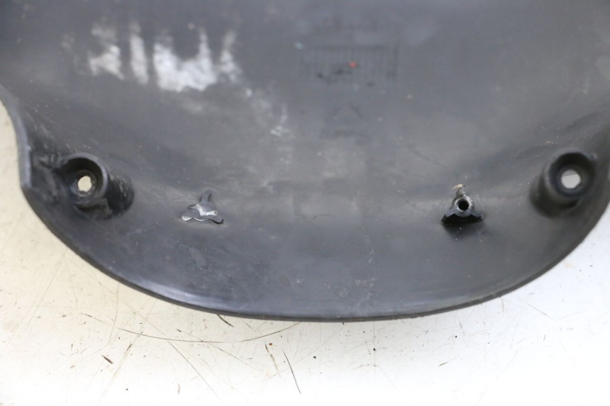 photo de COPRIMANUBRIO POSTERIORE RENAULT KOURANOS 125 (2001 - 2004) - Dettaglio del componente