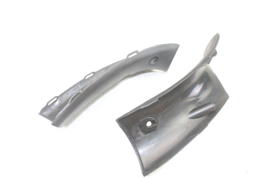 photo de COPERCHIO MANUBRIO POSTERIORE KYMCO GRAND DINK 125 (2008 - 2014) - Altra angolazione