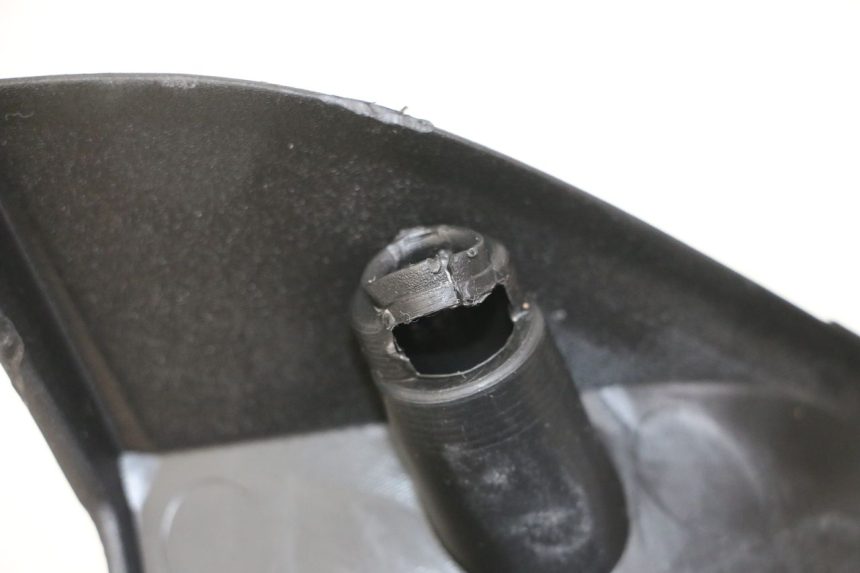 photo de COPERCHIO MANUBRIO POSTERIORE KYMCO XCITING 500 (2007 - 2010) - Ricambio usato controllato