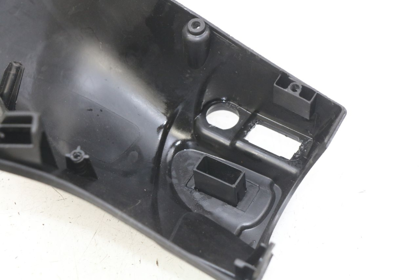 photo de COFANO MANUBRIO POSTERIORE PIAGGIO LIBERTY IGET 4T 50 (2015 - 2020) - Altra angolazione