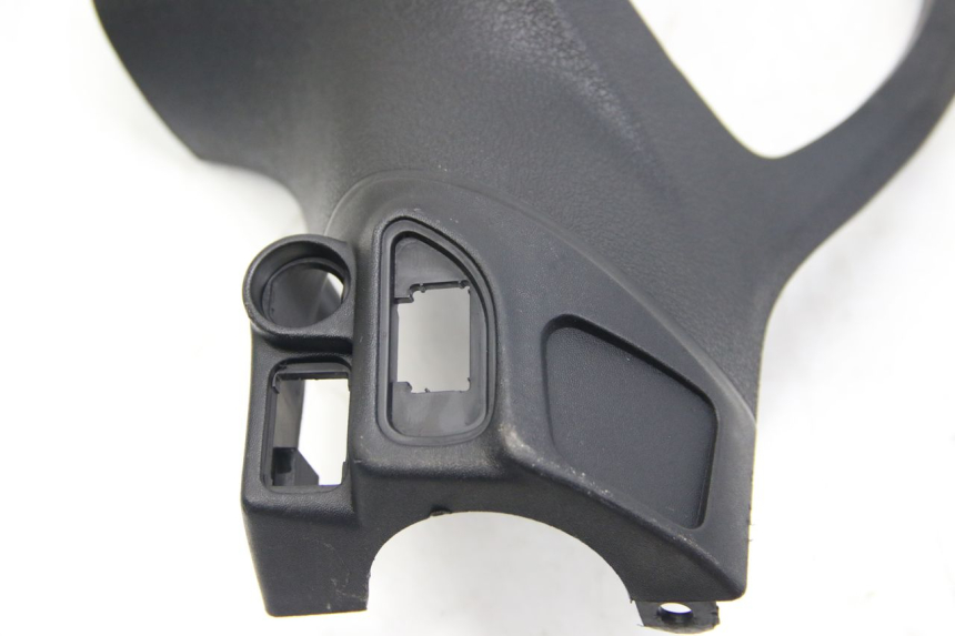 photo de COFANO MANUBRIO POSTERIORE PIAGGIO LIBERTY IGET 4T 50 (2015 - 2020) - Altra angolazione