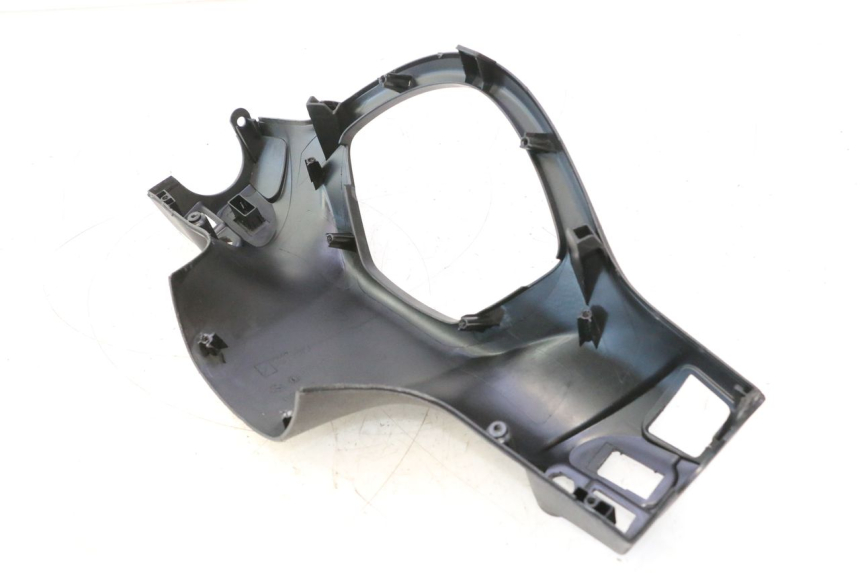 photo de COPRIMANUBRIO POSTERIORE PIAGGIO LIBERTY IGET 4T 50 (2021 - 2025) - Dettagli dei punti di fissaggio