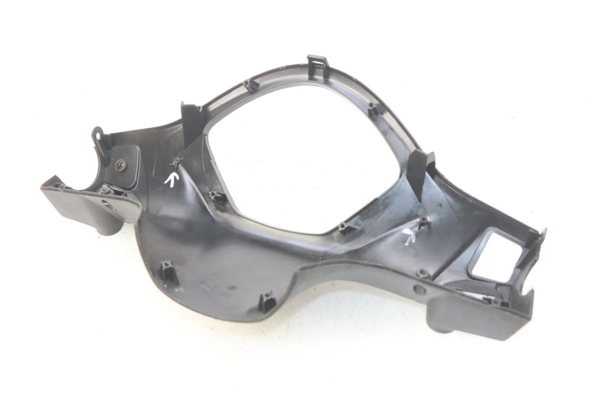 photo de COPRI MANUBRIO POSTERIORE PIAGGIO LIBERTY IGET S 125 (2016 - 2020) - Primo piano tecnico