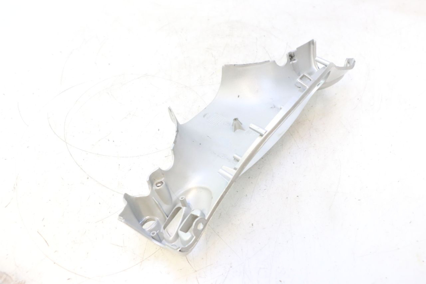 photo de COPRIMANUBRIO POSTERIORE PIAGGIO LIBERTY 50 (1998 - 2003) - Zoom sullo stato d'uso