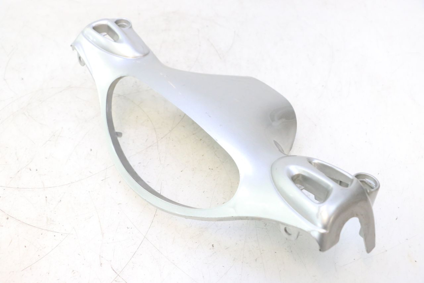 photo de COPRIMANUBRIO POSTERIORE PIAGGIO LIBERTY 50 (1998 - 2003) - Dettagli dei punti di fissaggio