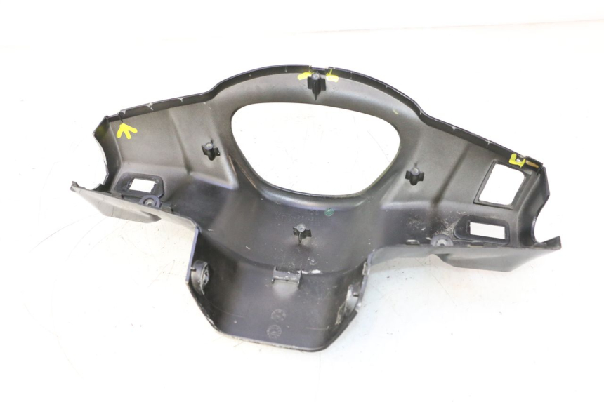 photo de COPRIMANUBRIO POSTERIORE KYMCO LIKE 125 (2009 - 2016) - Angolazione alternativa