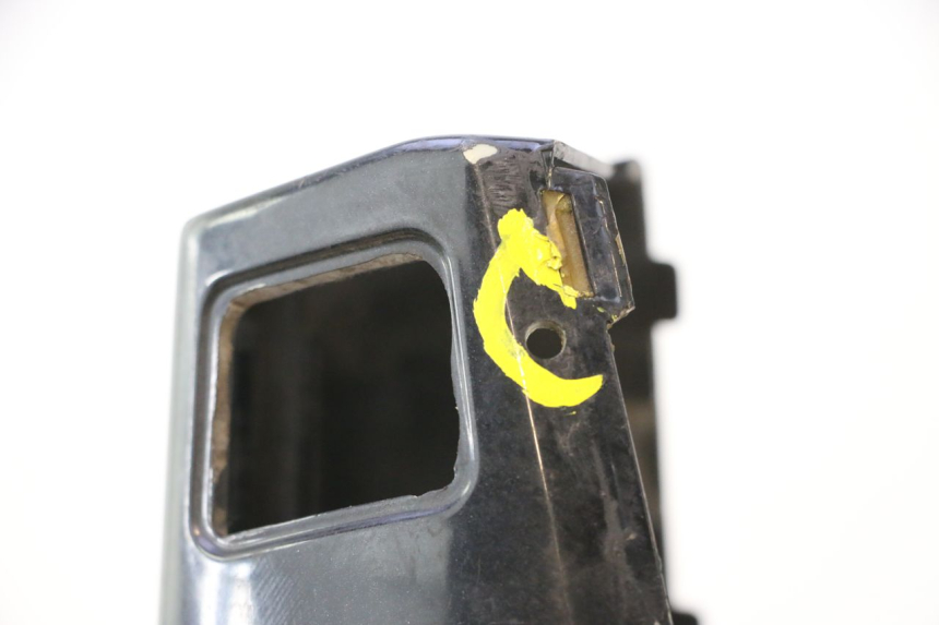 photo de COPRIMANUBRIO POSTERIORE KYMCO LIKE 125 (2009 - 2016) - Altra angolazione