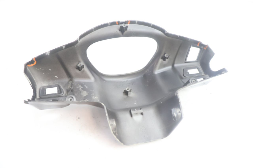 photo de COPRIMANUBRIO POSTERIORE KYMCO LIKE 125 (2009 - 2016) - Stato della superficie e materiale