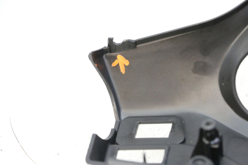 photo de COPRIMANUBRIO POSTERIORE LONGJIA SHARPY 125 (2020 - 2024) - Zoom sullo stato d'uso