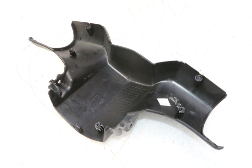 photo de COPRIMANUBRIO POSTERIORE PEUGEOT LUDIX PRO 2T 50 (2010 - 2017) - Dettagli dei punti di fissaggio