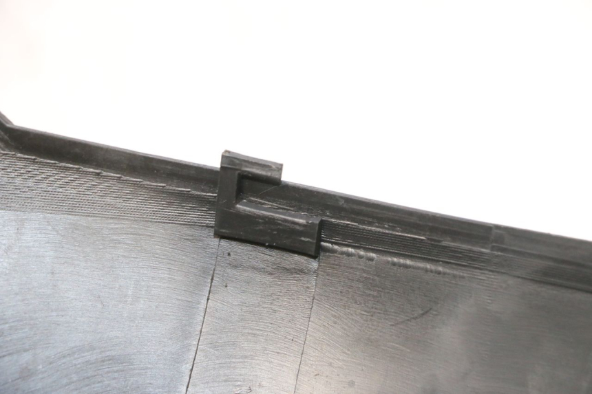 photo de COPRIMANUBRIO POSTERIORE KEEWAY MATRIX RX9 125 (2006 - 2007) - Dettaglio del componente