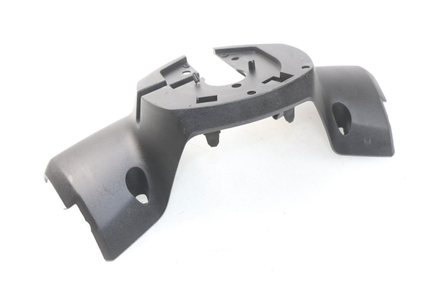 photo de Copri manubrio posteriore PEUGEOT METROPOLIS 400 (2017 - 2020) - Dettaglio del componente