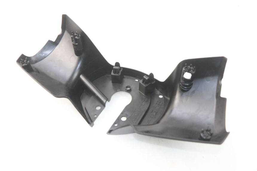 photo de Copri manubrio posteriore PEUGEOT METROPOLIS 400 (2017 - 2020) - Primo piano tecnico