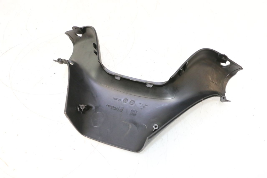 photo de COPERCHIO MANUBRIO POSTERIORE PIAGGIO MP3 LT 300 (2010 - 2016) - Dettaglio del componente